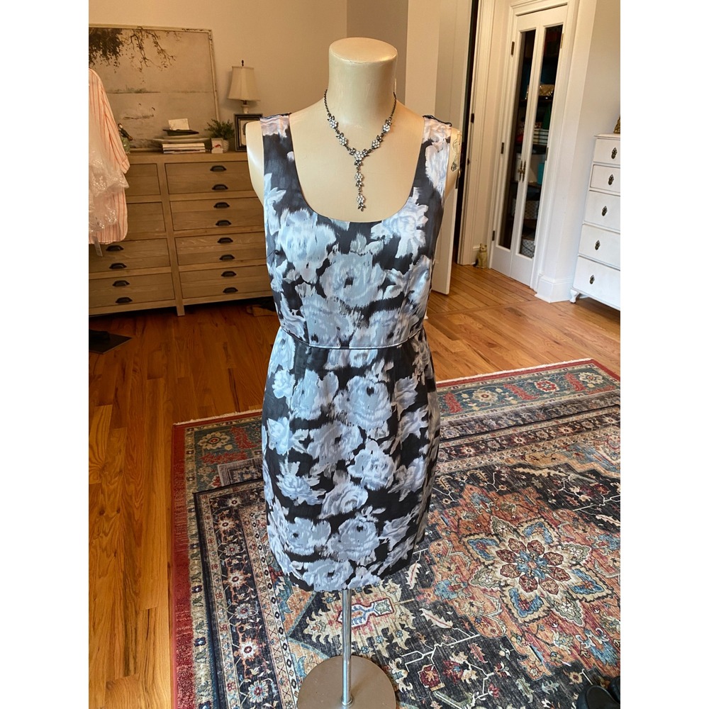Ann Taylor Petite 2P Black Gray Floral Sleeveless Sheath Dress Scoop Neck Career